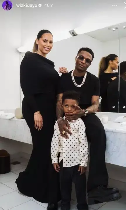 wizkid-shares-rare-family-photo-kemi-filani-blog-1-5944748