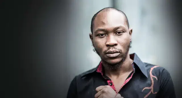 seun-kuti-crowned-e28098general-overseer-in-prison-now-leads-prayer-sessions-3-4590008