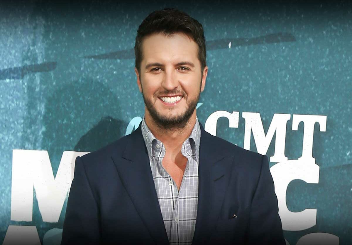 30-luke-bryan-1200x834-1-4689366